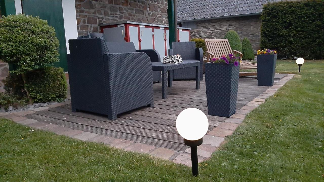 Ferienwohnungen Rurseeblick Einruhr Exterior foto