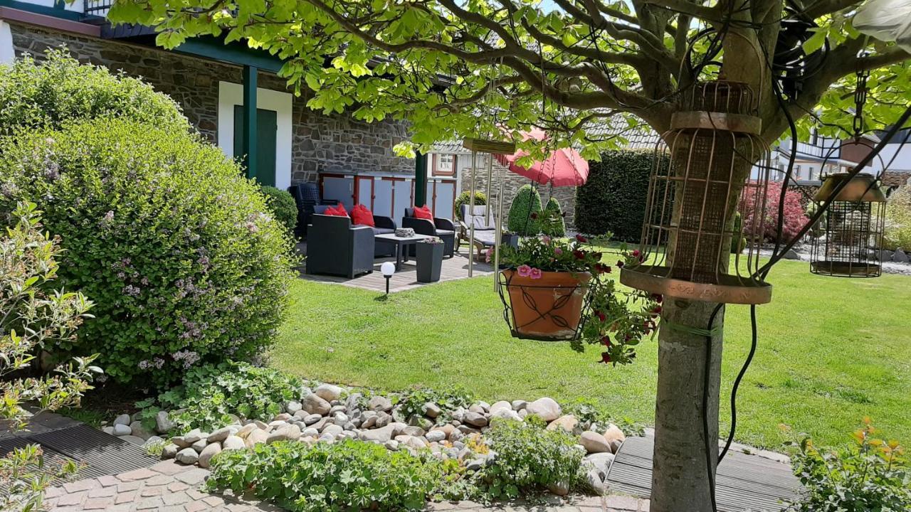 Ferienwohnungen Rurseeblick Einruhr Exterior foto